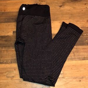Athleta Shimmer Stripe black and silver legging S